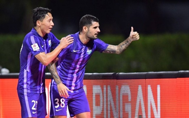 中东劲旅登场，展现出色球技征服球迷的简单介绍