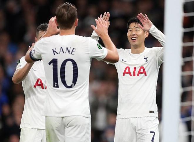 包含火箭主场大捷，全队发威取得一场胜利的词条