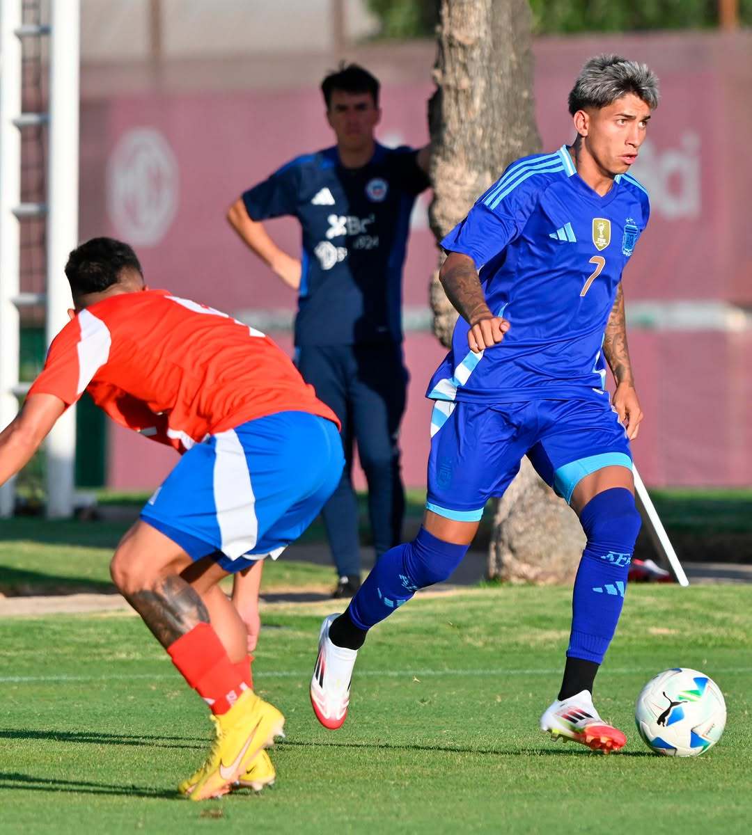 阿根廷女足队员在比赛中攻入制胜进球