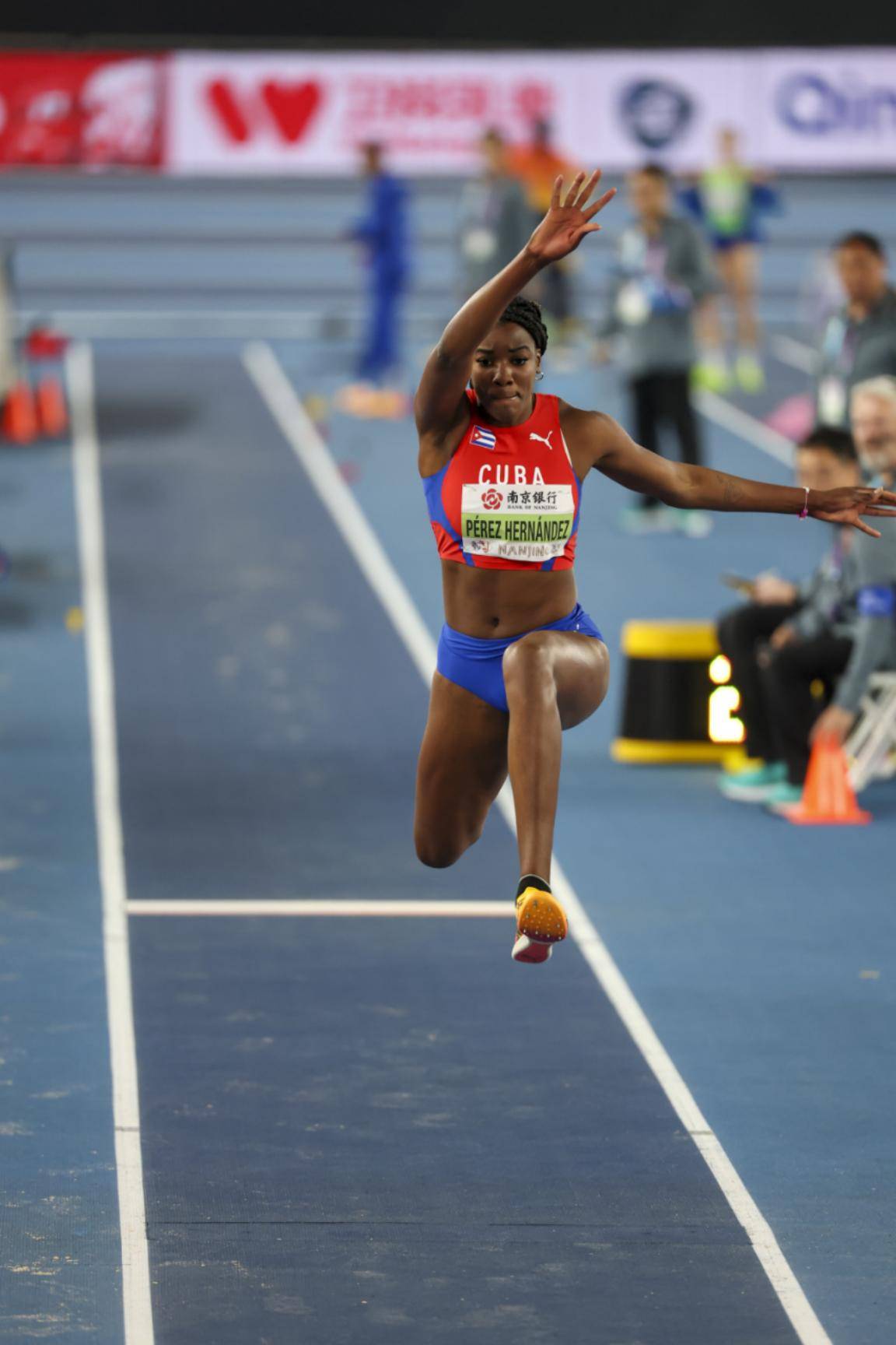 包含澳大利亚田径选手实力引人瞩目,勇夺铜牌的词条 包含澳大利亚田径选手实力引人瞩目,勇夺铜牌的词条