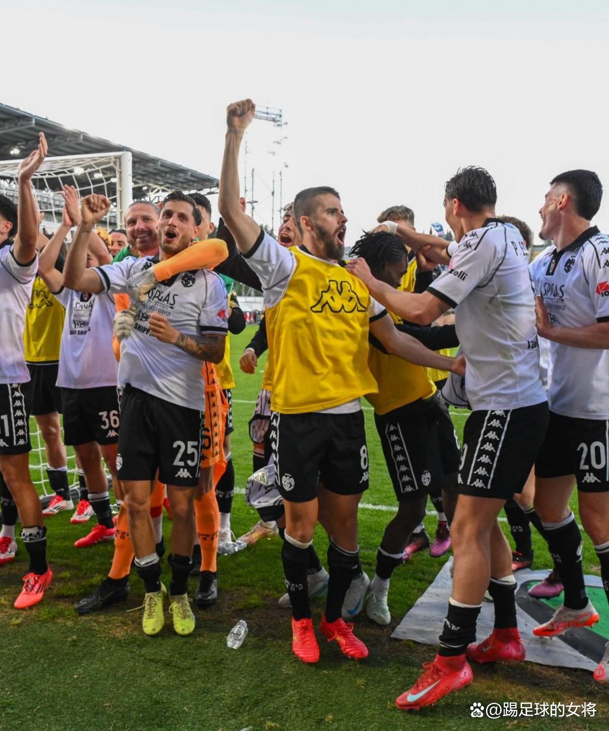 关于佛罗伦萨主场大胜桑普多利亚，斩获关键三分的信息