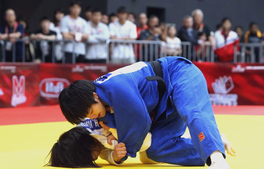 国内球员在国际赛事中大放异彩