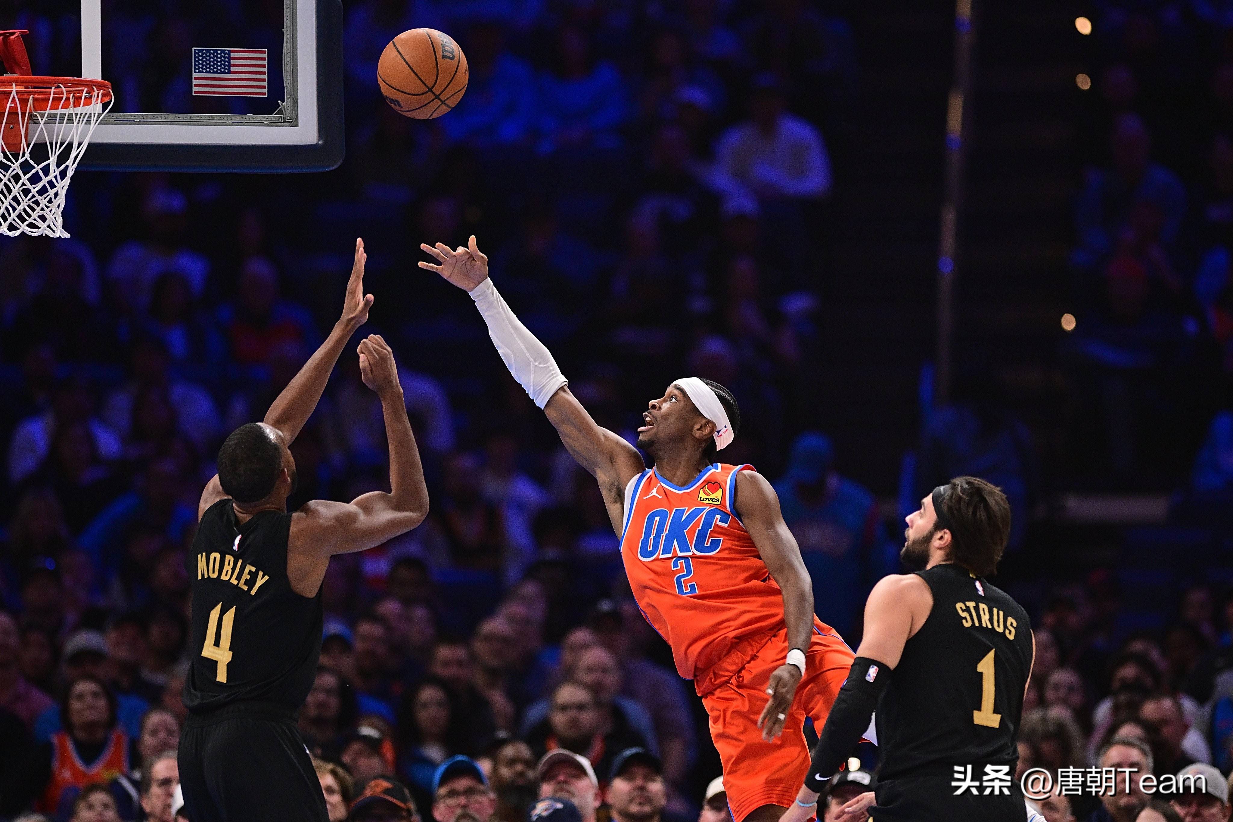 骑士客场击败黄蜂，领先西部