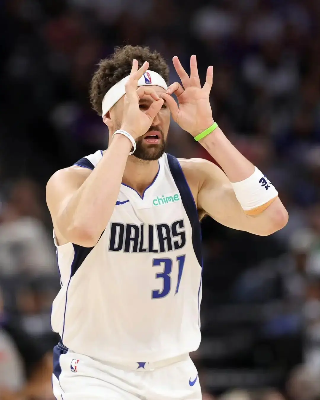 湖人鏖战独行侠,莫兰特关键制胜 湖人鏖战独行侠,莫兰特关键制胜