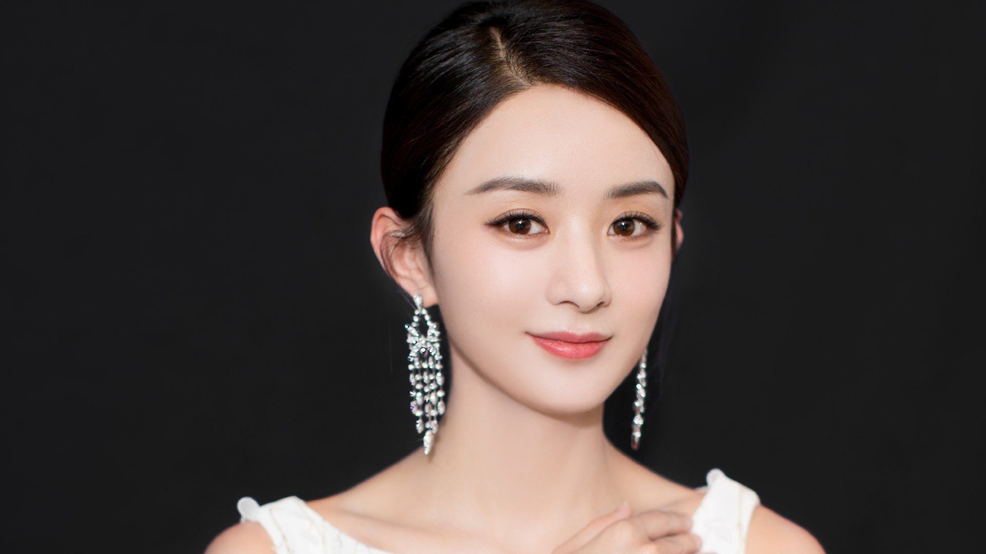 绿茵与硬木的焦点,西甲国家德比与上海队突围战的激情交响