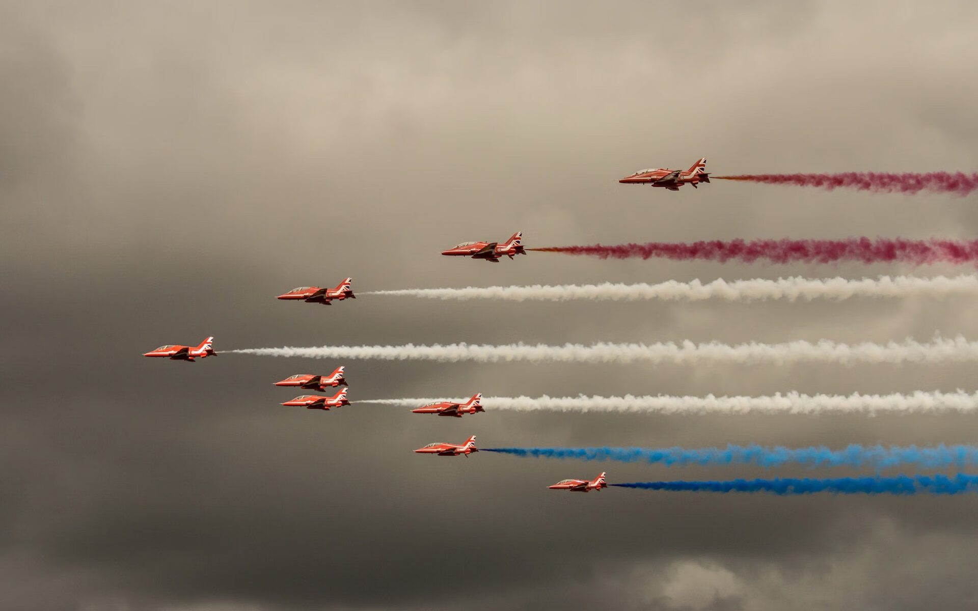 伊萨克绝杀铸就历史!中国队补时逆转曼联,关键先生闪耀全场