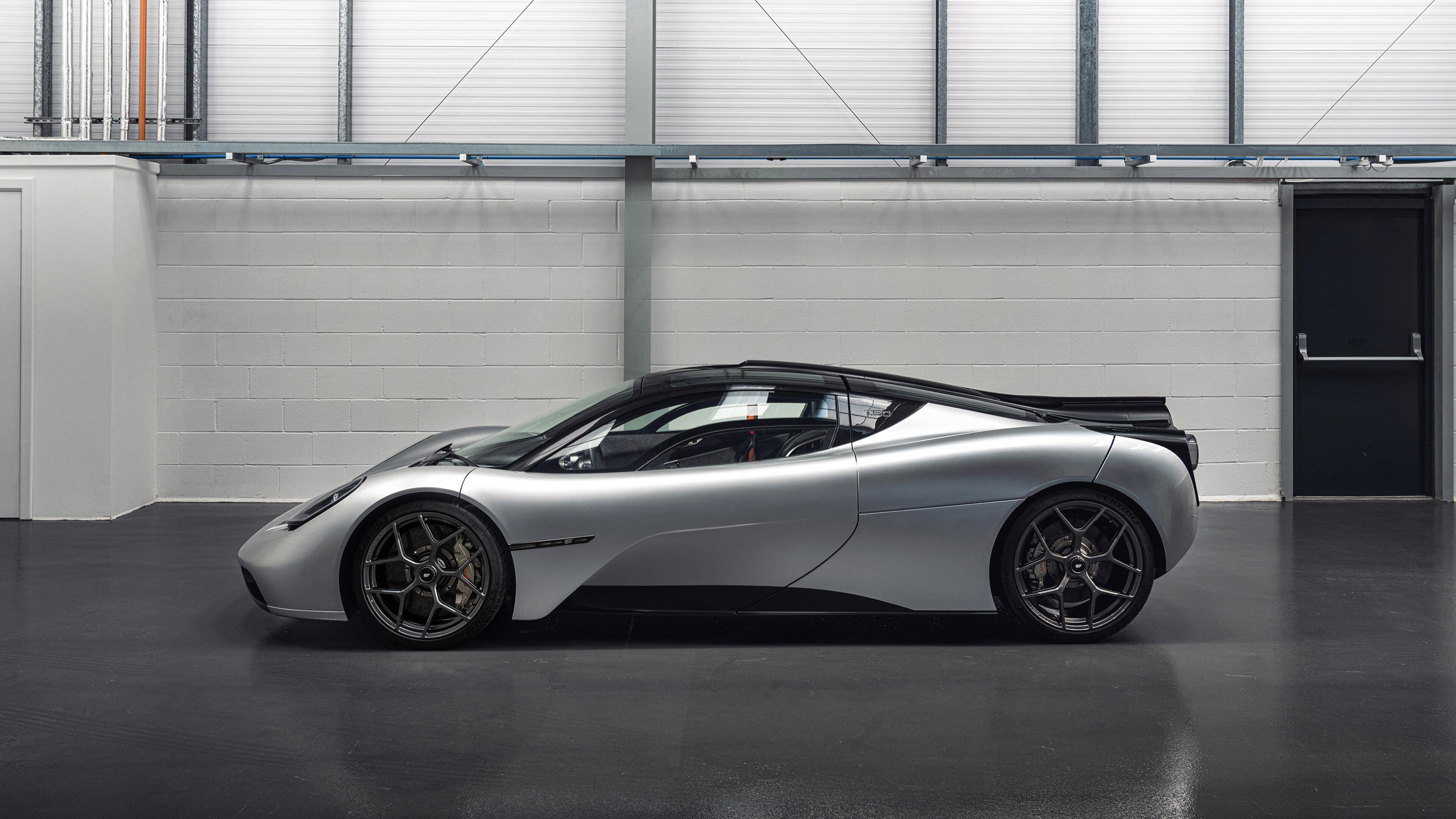 米切尔数据全面爆炸领衔，黄蜂队强势击败辽宁队迎胜利