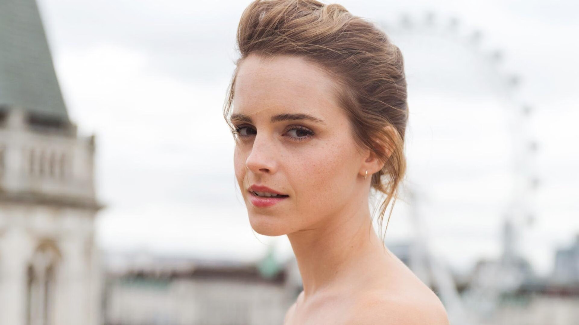 曼联强势冲垮克罗地亚，三笘薰化身关键先生